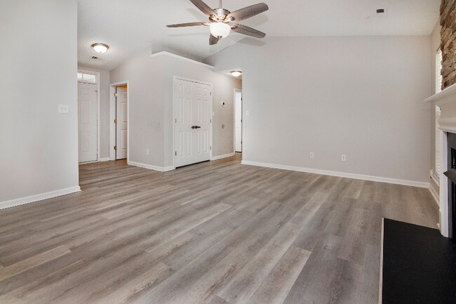 Building Photo - 7205 Preakness Stakes Ln