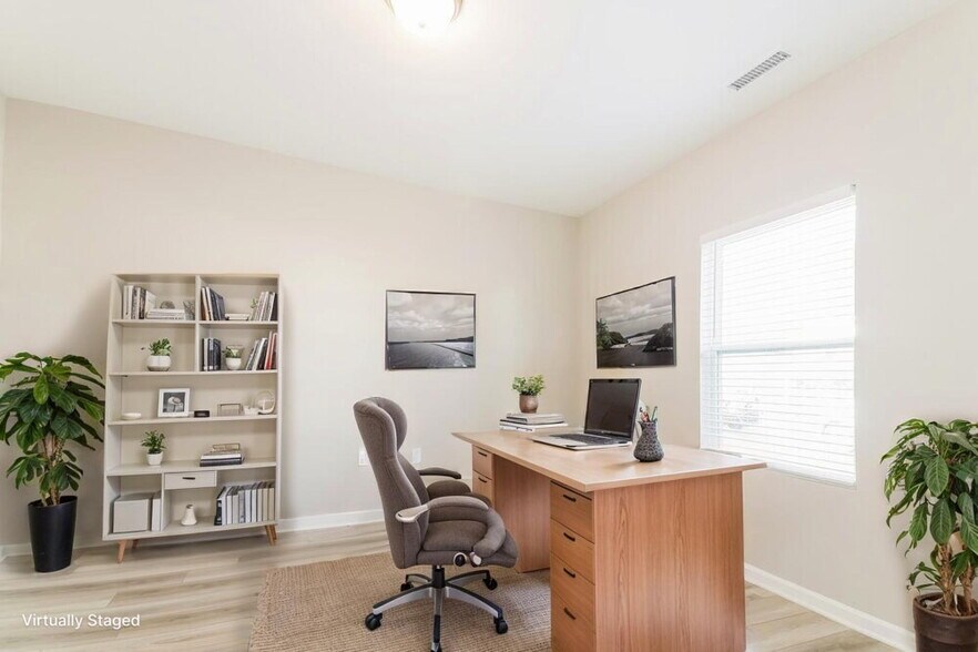 Building Photo - 3816 Tritonville Wy