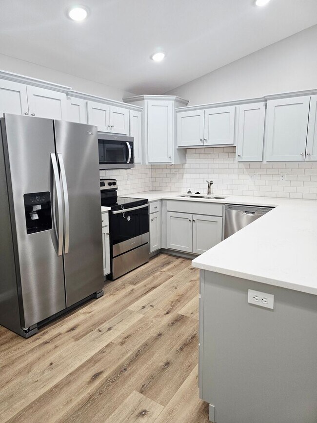 Building Photo - 3030-MF3-E5
