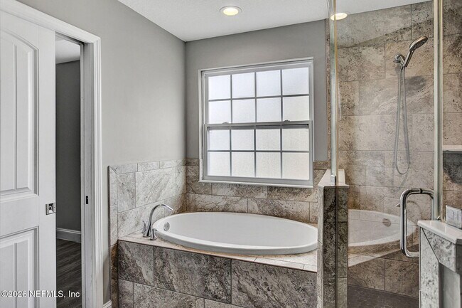 Building Photo - 516 Meldrum Ln