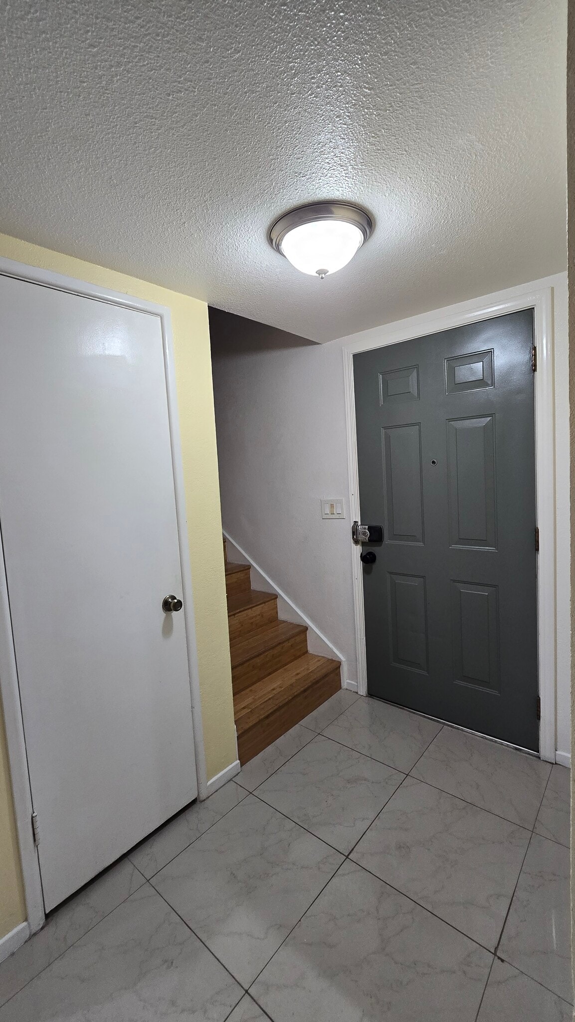 Building Photo - 11057 Dudley Way