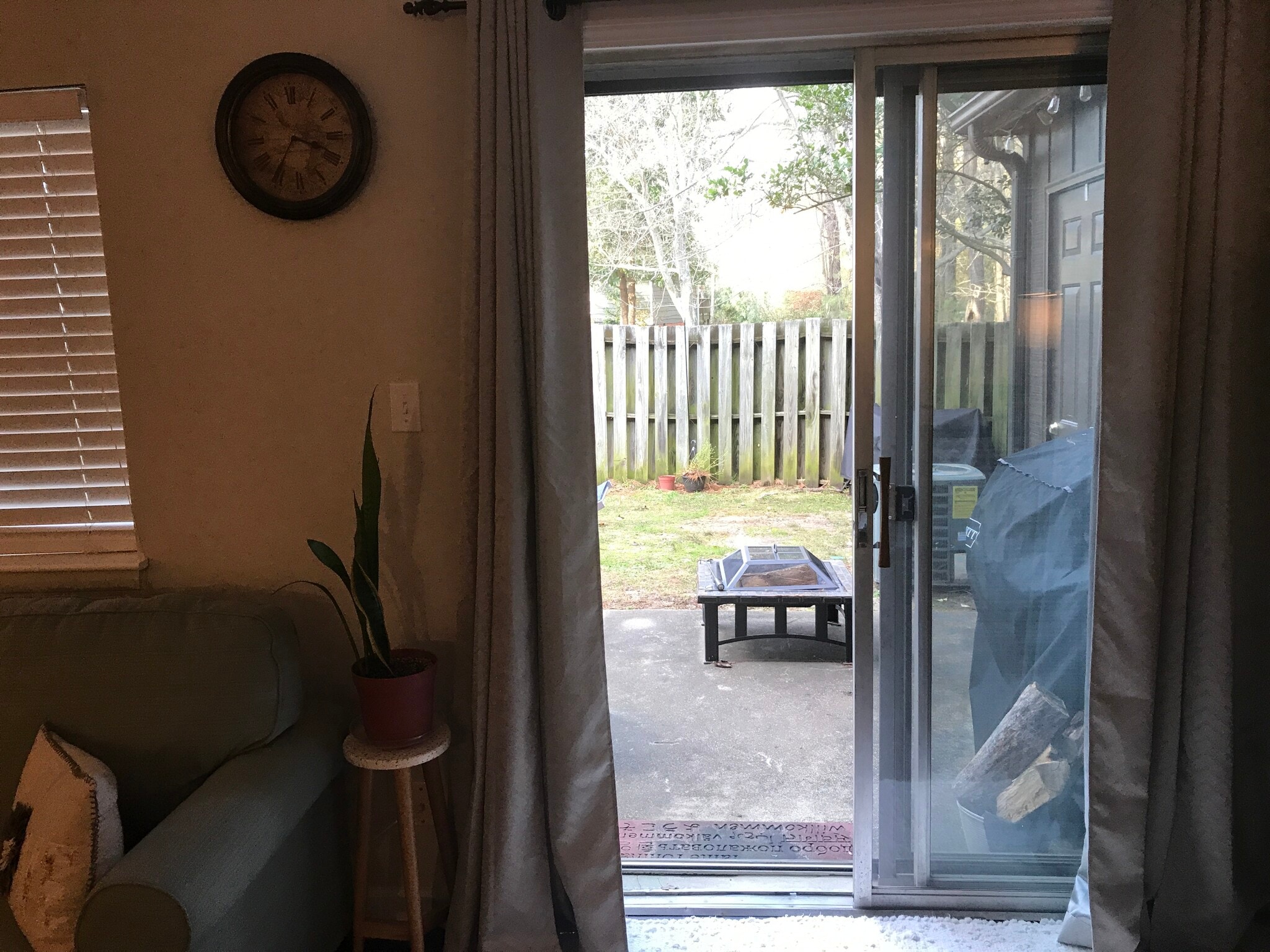 Patio Sliding Doors - 5813 Nottoway Ct