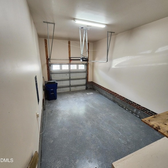 Building Photo - 6004 Kohler Ln