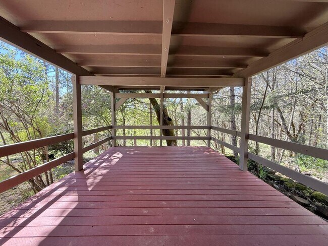 Building Photo - 9042 Monument Dr