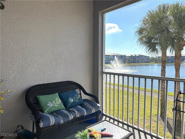 Building Photo - 16655 Lake Cir Dr