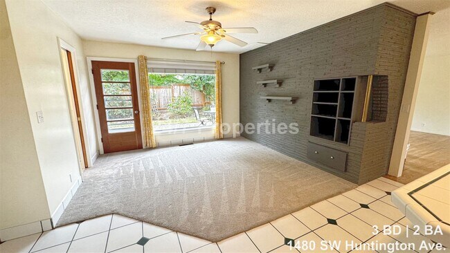 Building Photo - 1480 SW Huntington Ave