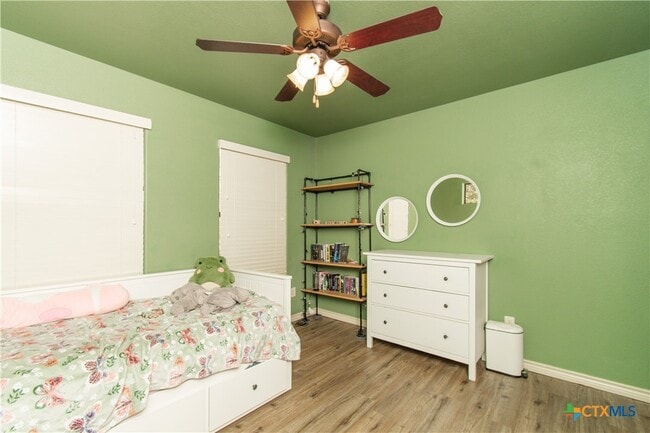 Building Photo - 1020 Woodland Bend Cir