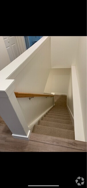 Building Photo - 601 N Lime St