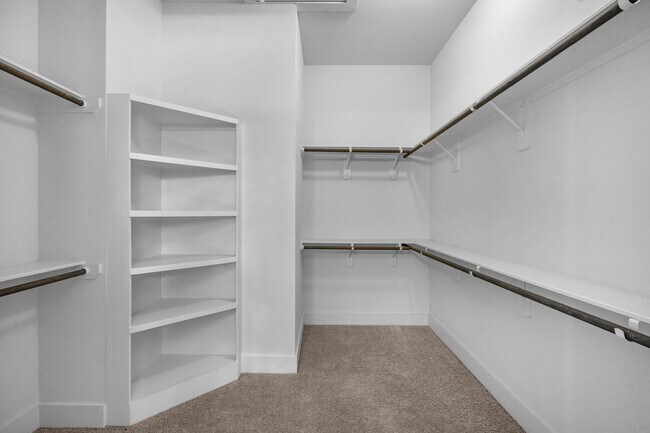 Building Photo - 6033 Cypress St