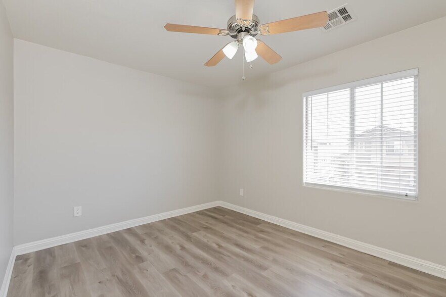 Building Photo - 680 Marlberry Pl