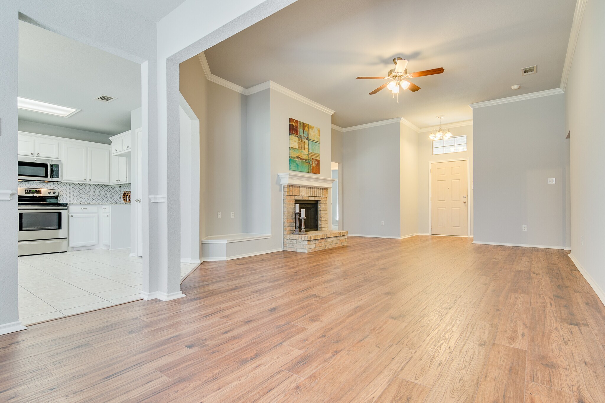 Family Room - 956 Carlin Ln