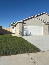 Building Photo - 12942 E Blake St