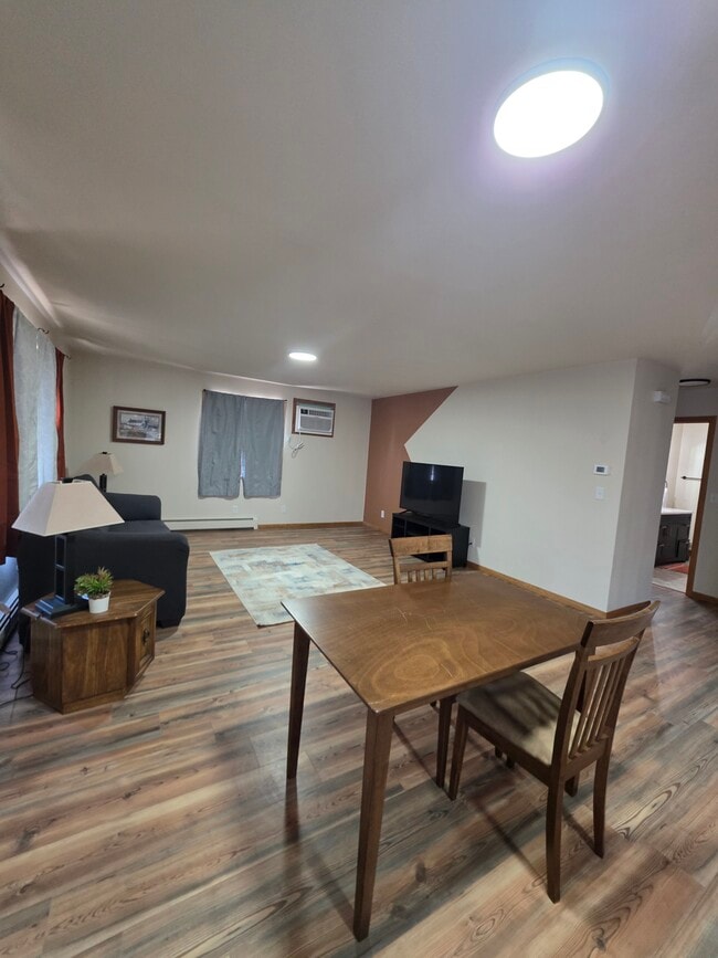 Building Photo - 4-plex