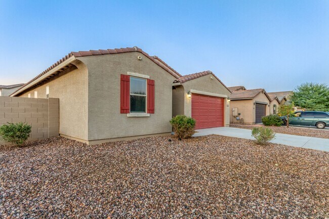 Building Photo - Stylish Living Near Queen Creek – Welcome ...