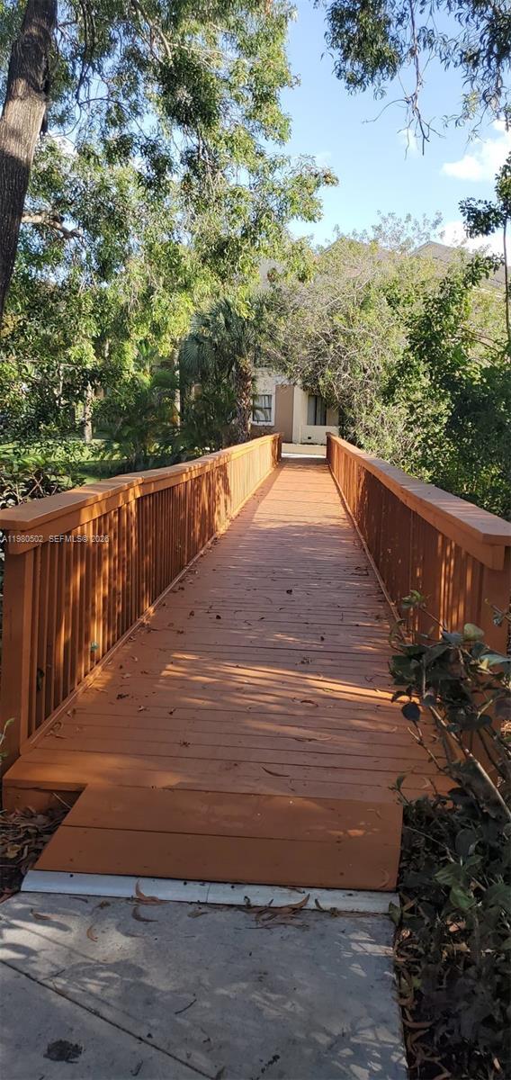 Building Photo - 9999 Summerbreeze Dr