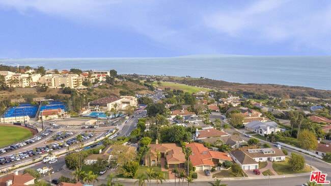 Building Photo - 3516 Malibu Country Dr