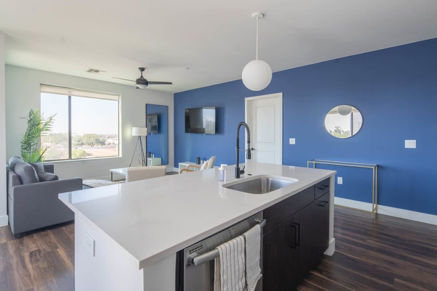 Building Photo - 701 W Rio Salado Pkwy
