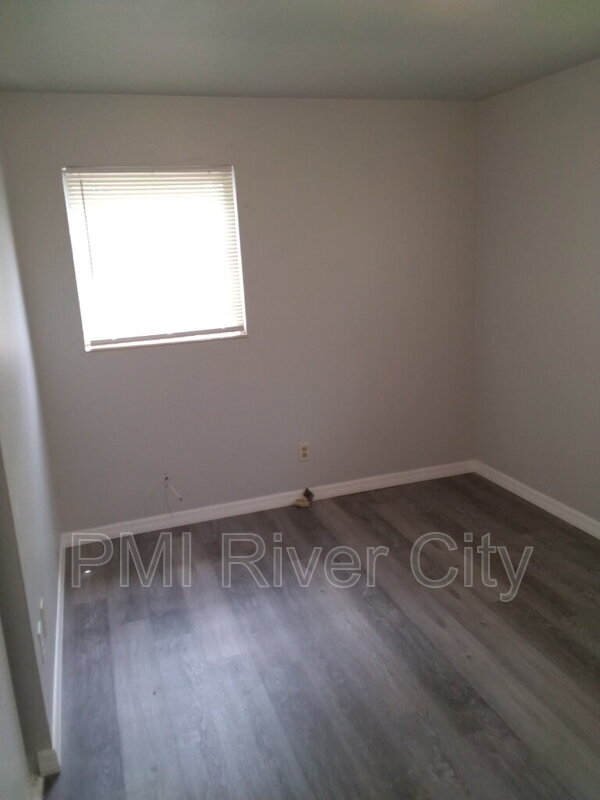 Building Photo - 8147 Bazaine Dr