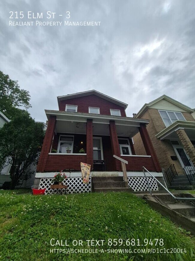 Building Photo - 215 Elm St