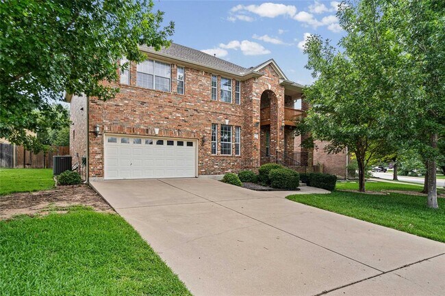 Building Photo - 10700 Pointe View Dr