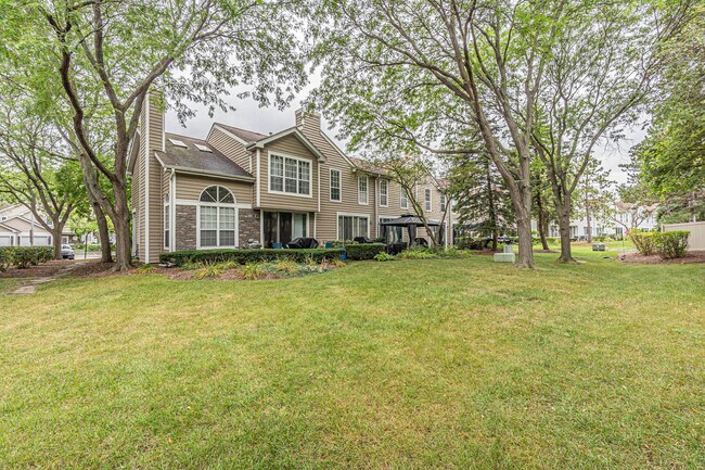 Building Photo - 1126 Regency Dr
