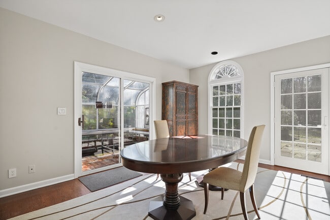 Building Photo - 120 Zaccheus Mead Ln