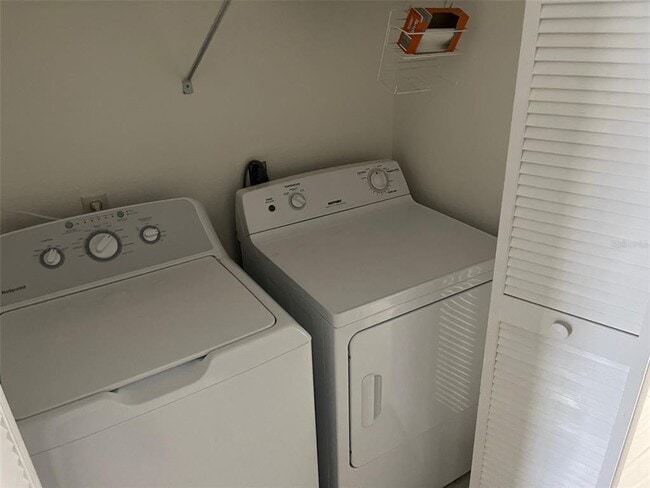 Building Photo - 3111 Pass a Grille Way