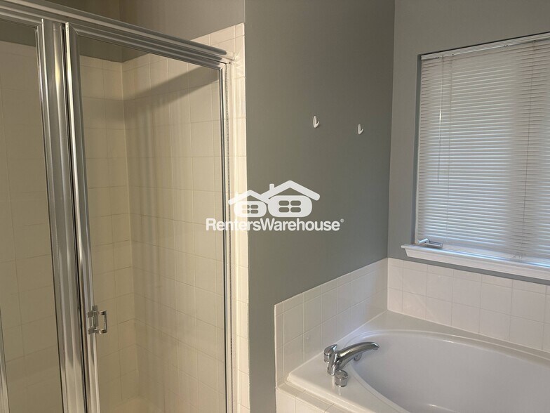 Building Photo - 5613 Harvey Ct