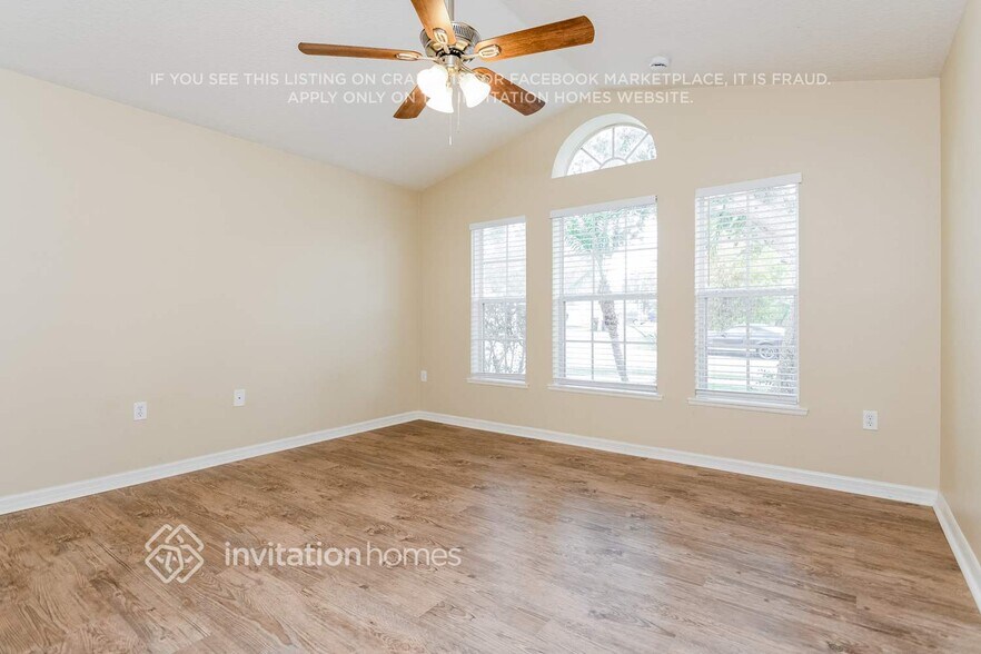 Building Photo - 5399 Dornich Dr