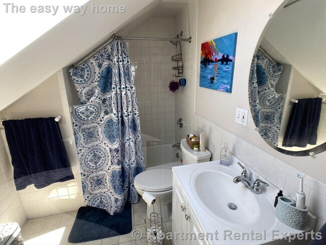 Building Photo - 80 Ten Hills Rd