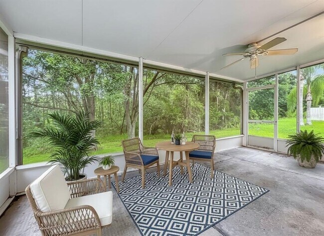 Building Photo - 11148 Pinewood Cove Ln