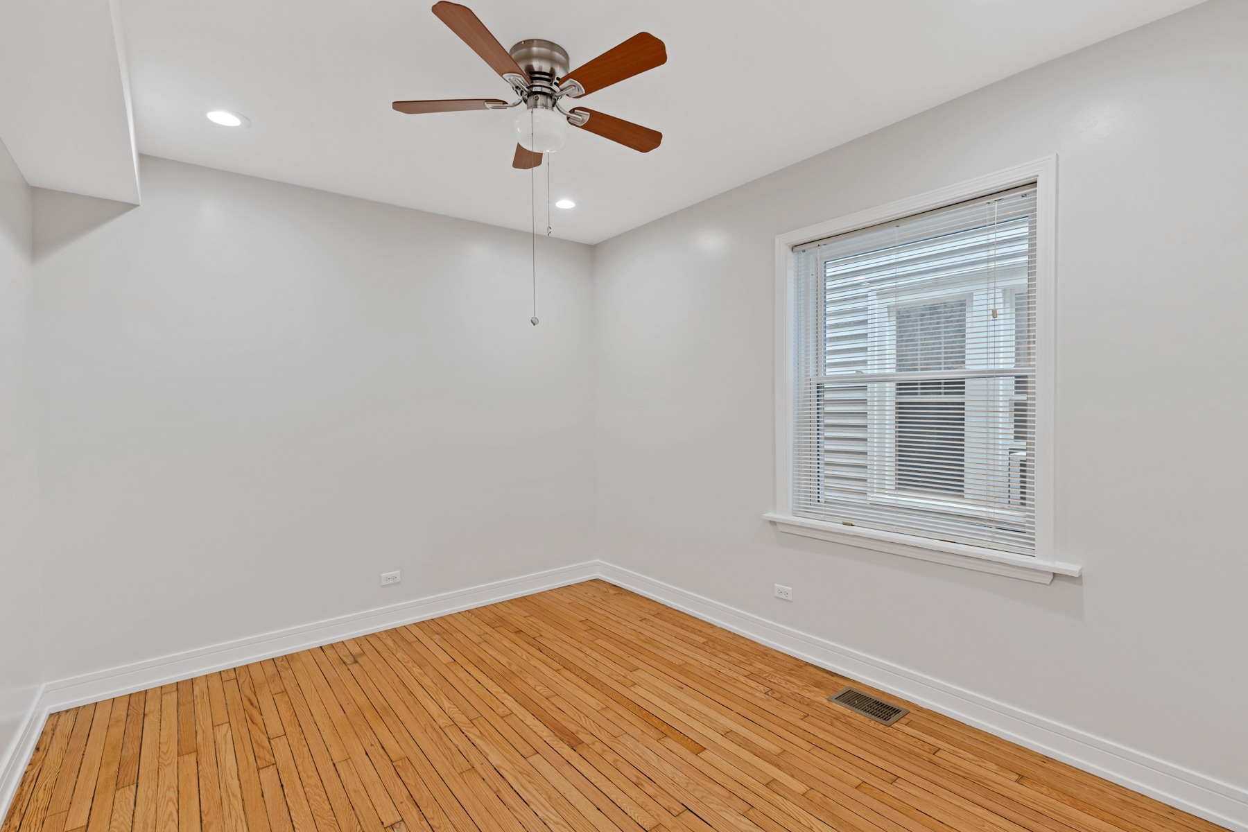 Building Photo - 1109 Cleveland St