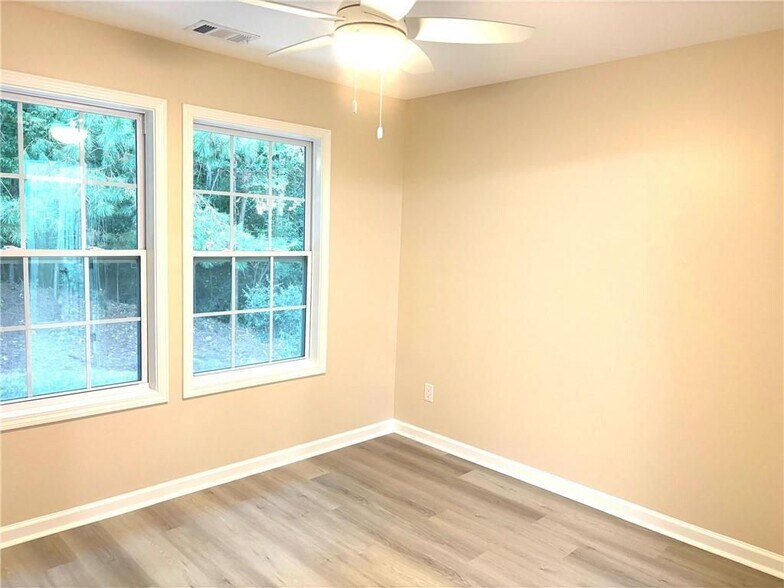 Building Photo - 895 Brickleridge Ln SE