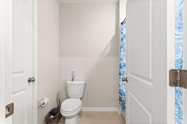 Building Photo - 8142 SW 59th Ave