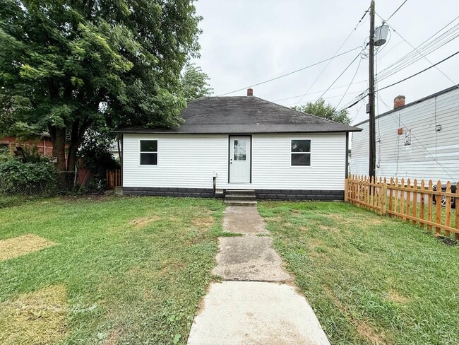 Primary Photo - 411 W Park Ave