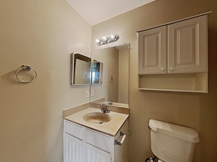 Building Photo - 3122 Birch Creek Dr