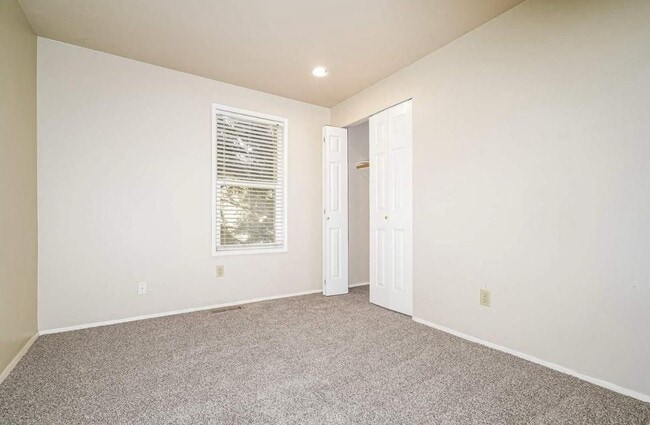 Building Photo - 14927 SE 184th St