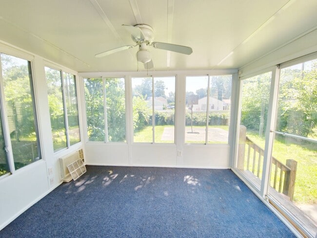 Building Photo - Renovated 4 bedroom Home now available!