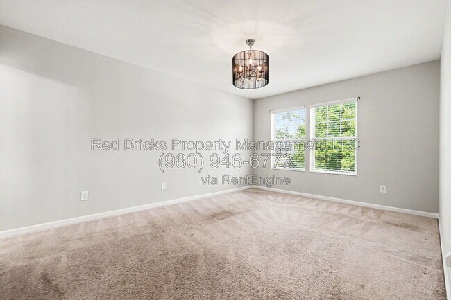 Building Photo - 11325 Deer Chase Ln