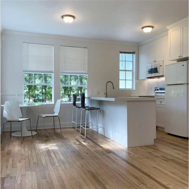 Building Photo - 4349 Sheridan Ave