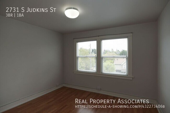 Building Photo - 2731 S Judkins St