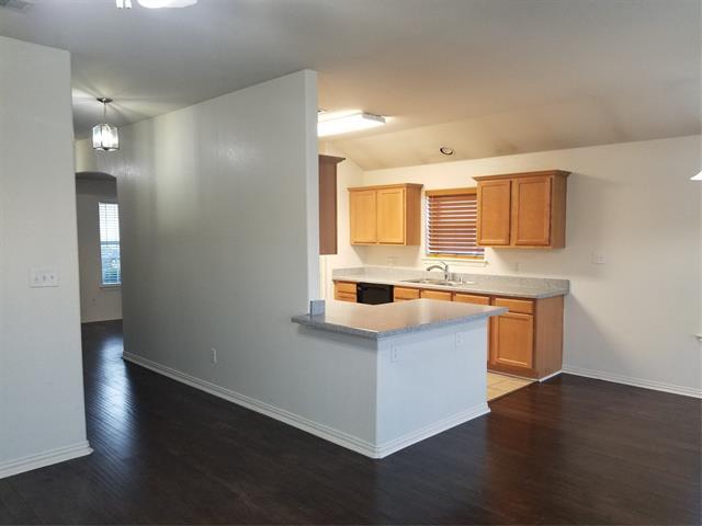 Building Photo - 515 Creekside Dr