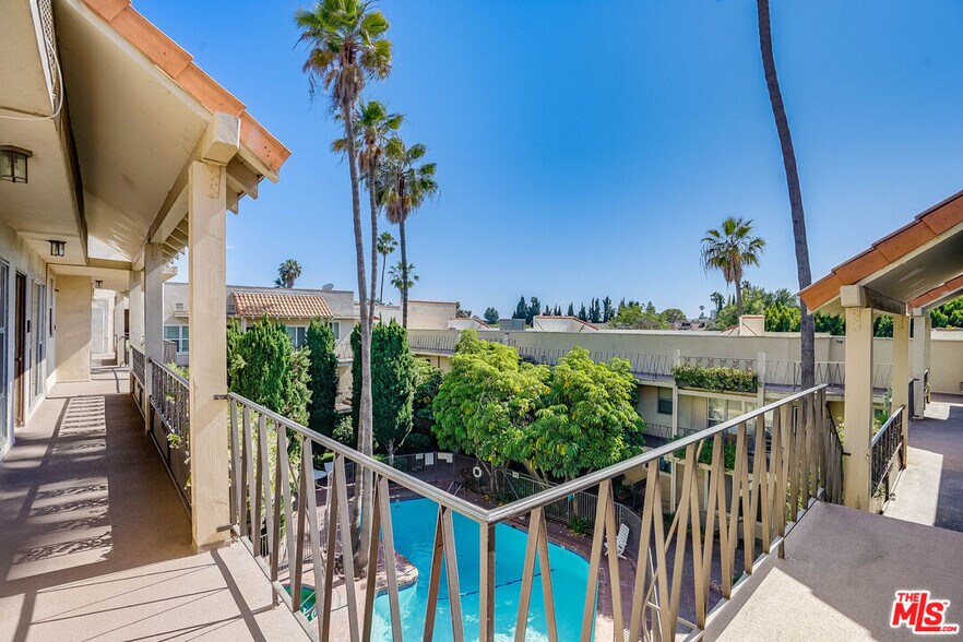 Building Photo - 11670 W Sunset Blvd
