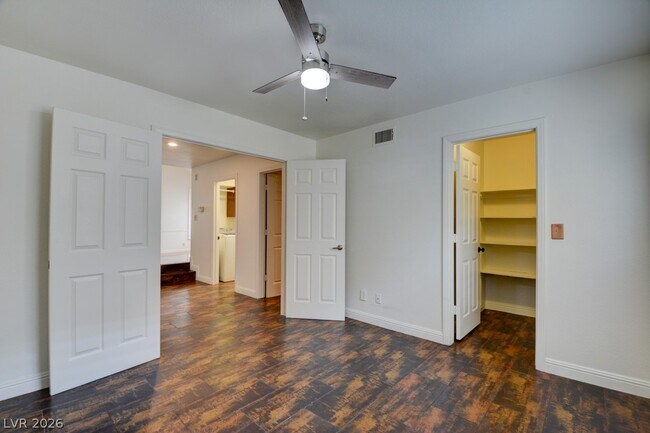 Building Photo - 9716 Blazing Star Ct