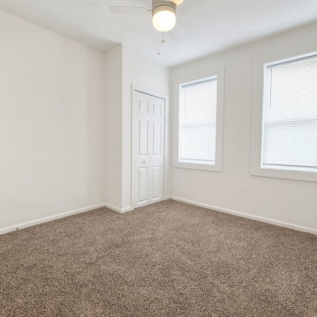 Building Photo - Spacious 3BR Home in Point Breeze Near Parks & Broad Street