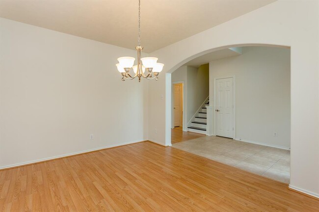 Building Photo - 138 E Spindle Tree Cir