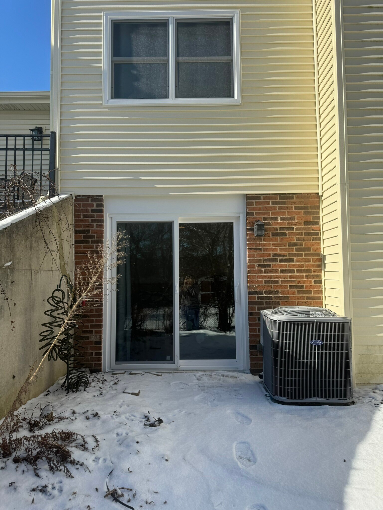 Building Photo - 7S485 Lynn Dr