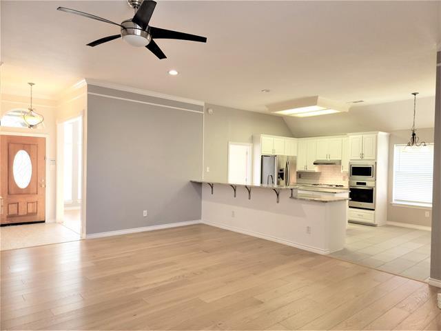Building Photo - 7221 Valley Bend Way