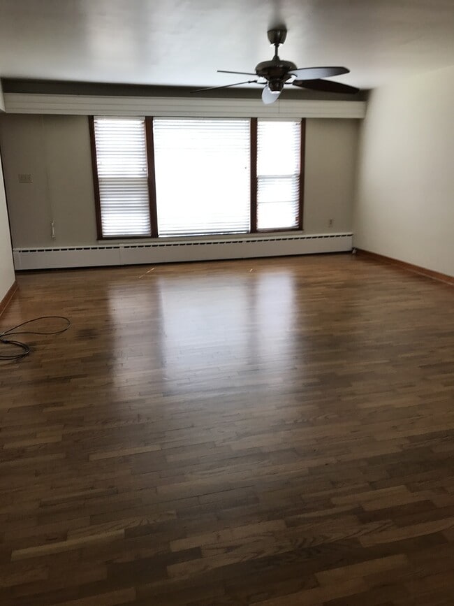 Building Photo - 3 bed 1.5 bath home in Coloma!