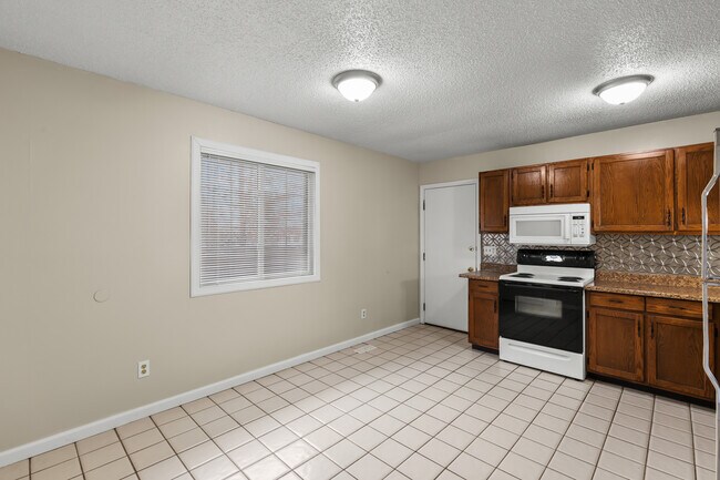 Building Photo - 1309 Trading Post Ln